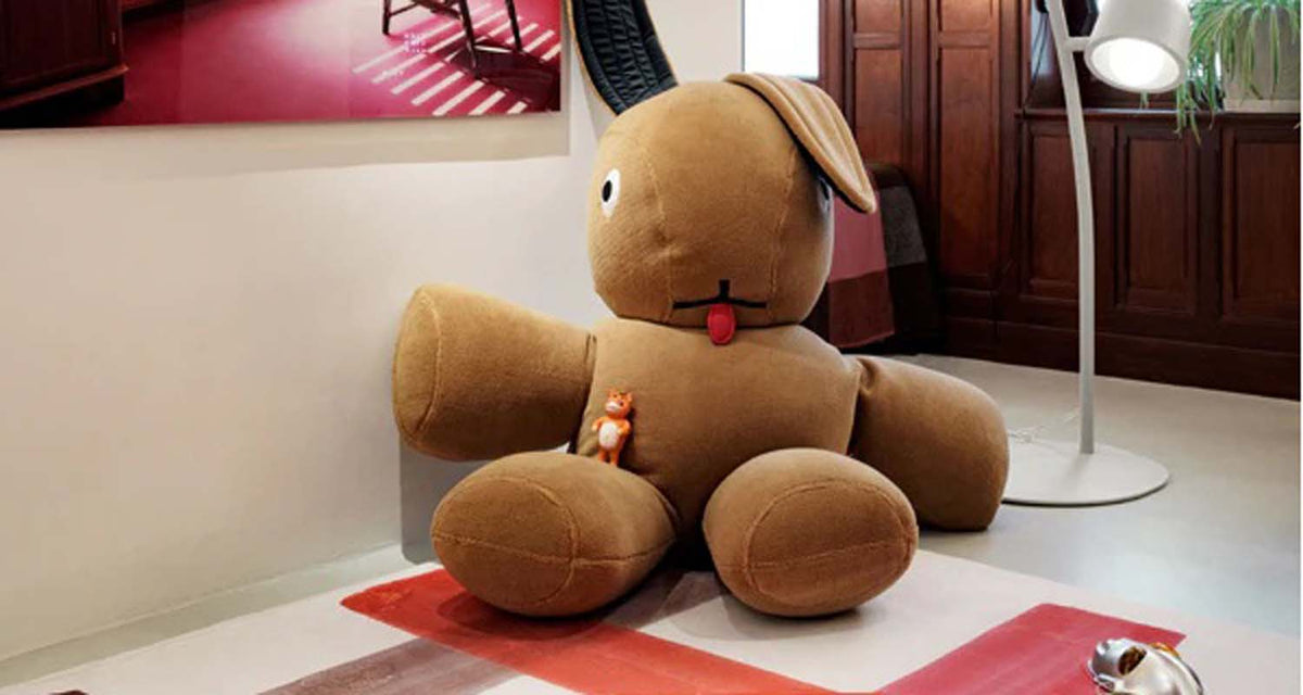 Co9 XS Teddy Latte by Fatboy, showing co9 xs teddy latte in live shot.