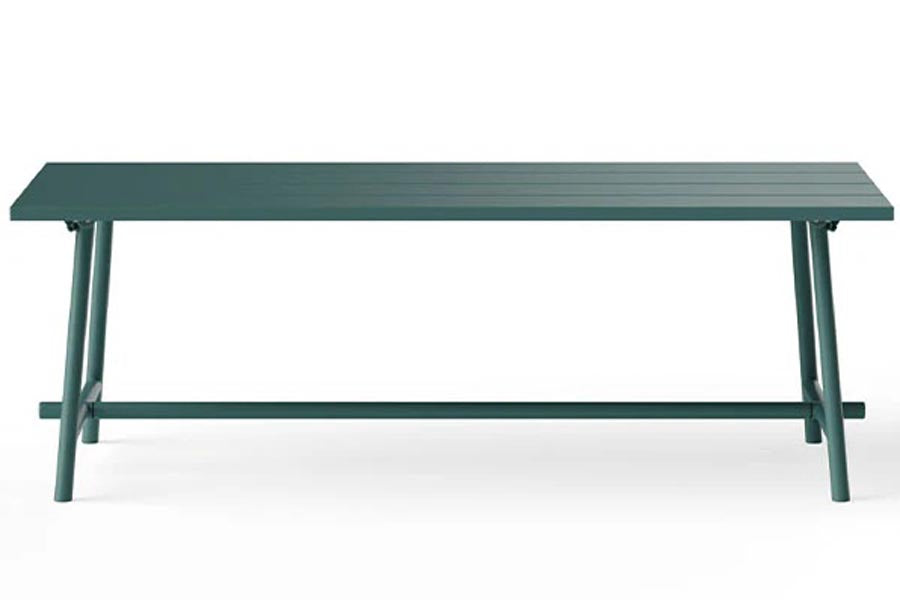 Fred's Table by Fatboy, showing front view of fred's table .