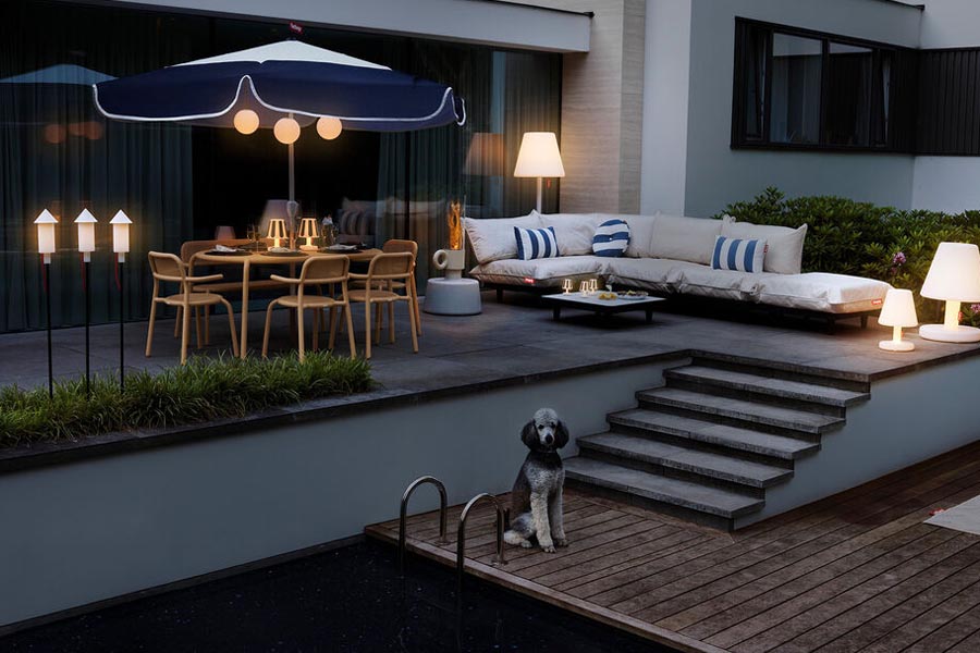 Paletti Lounge Sofa by Fatboy, showing paletti lounge sofa in live shot.
