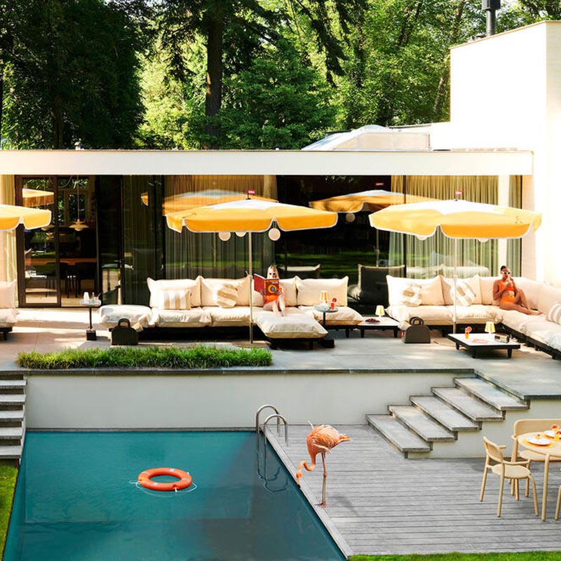 Paletti Lounge Sofa by Fatboy, showing paletti lounge sofa in live shot.