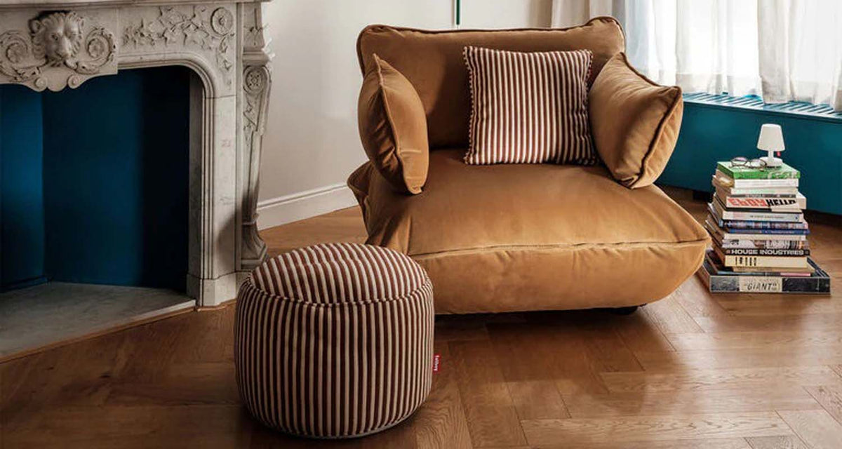 Point Ottoman by Fatboy, showing point ottoman in live shot.