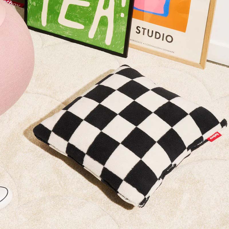 Square Pillow by Fatboy, showing square pillow in live shot.