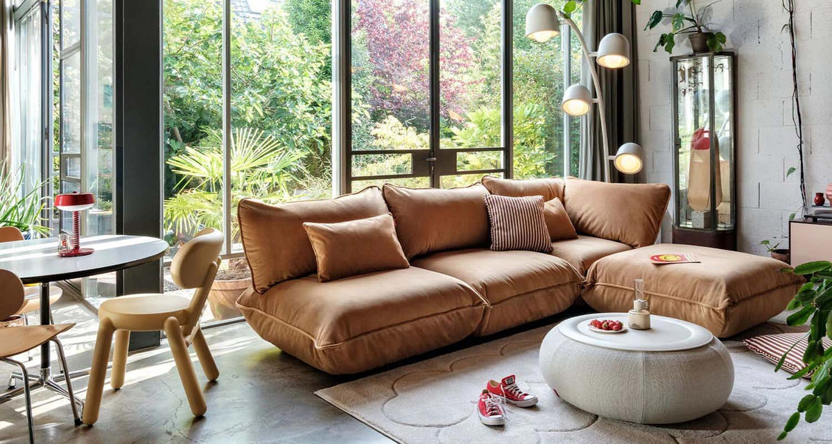 Sumo Sofa by Fatboy, showing sumo sofa in live shot.