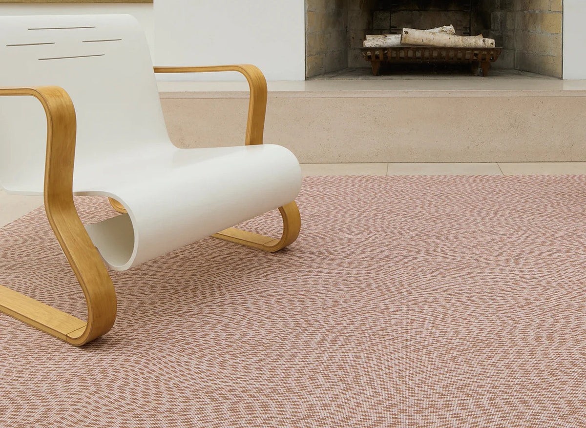 Flutter Woven Floor Rug by Chilewich, showing closeup view of flutter woven floor rug in live shot.