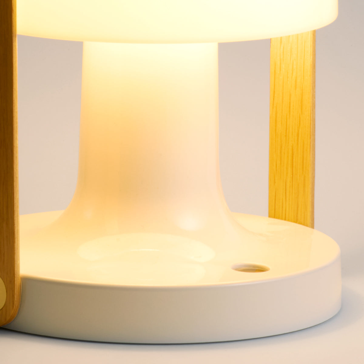 FollowMe Plus E26 Table Lamp by Marset, showing closeup view of followme in live shot.