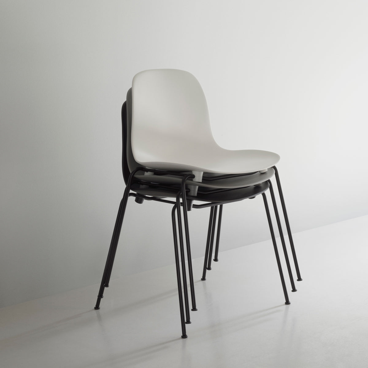 Form Stacking Chair – Normann Copenhagen – Viesso