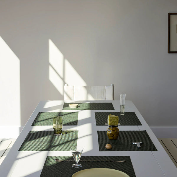 Foxtail Placemat by Chilewich, showing foxtail placemats in live shot.