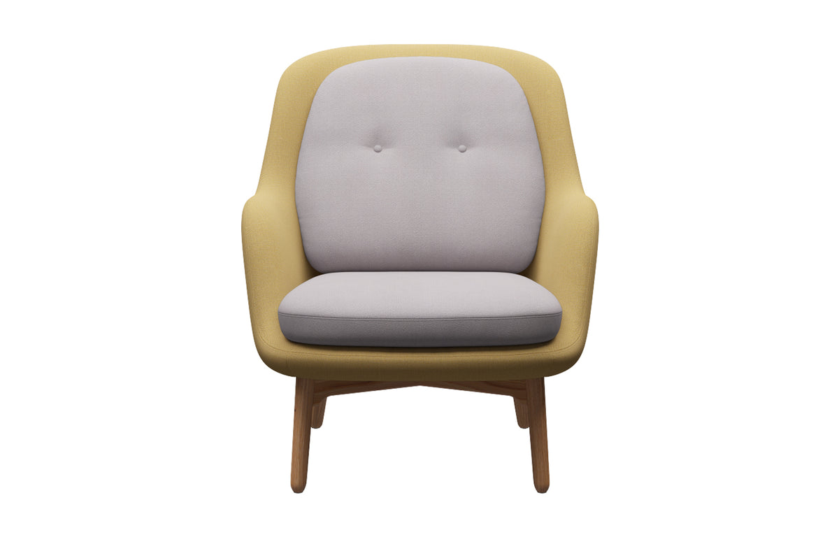 Fri Lounge Chair by Fritz Hansen - Clear Lacquered Oak Wood, Christianshavn Textile Group, Textile Category 3.