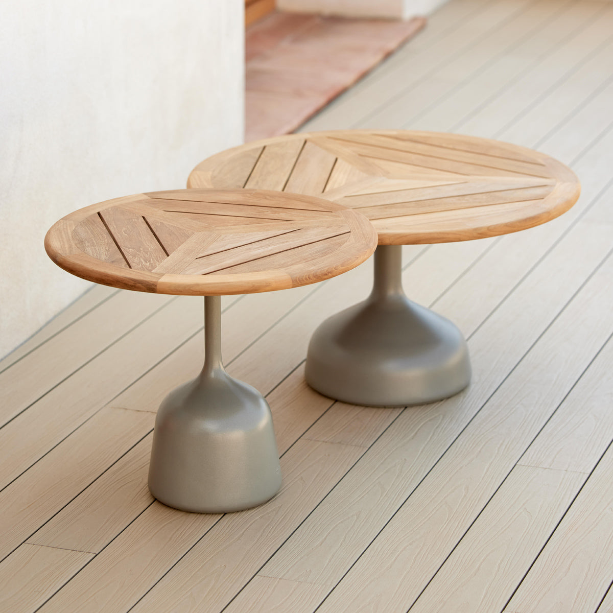 Glaze Coffee Table by Cane-Line, showing glaze coffee tables in live shot.