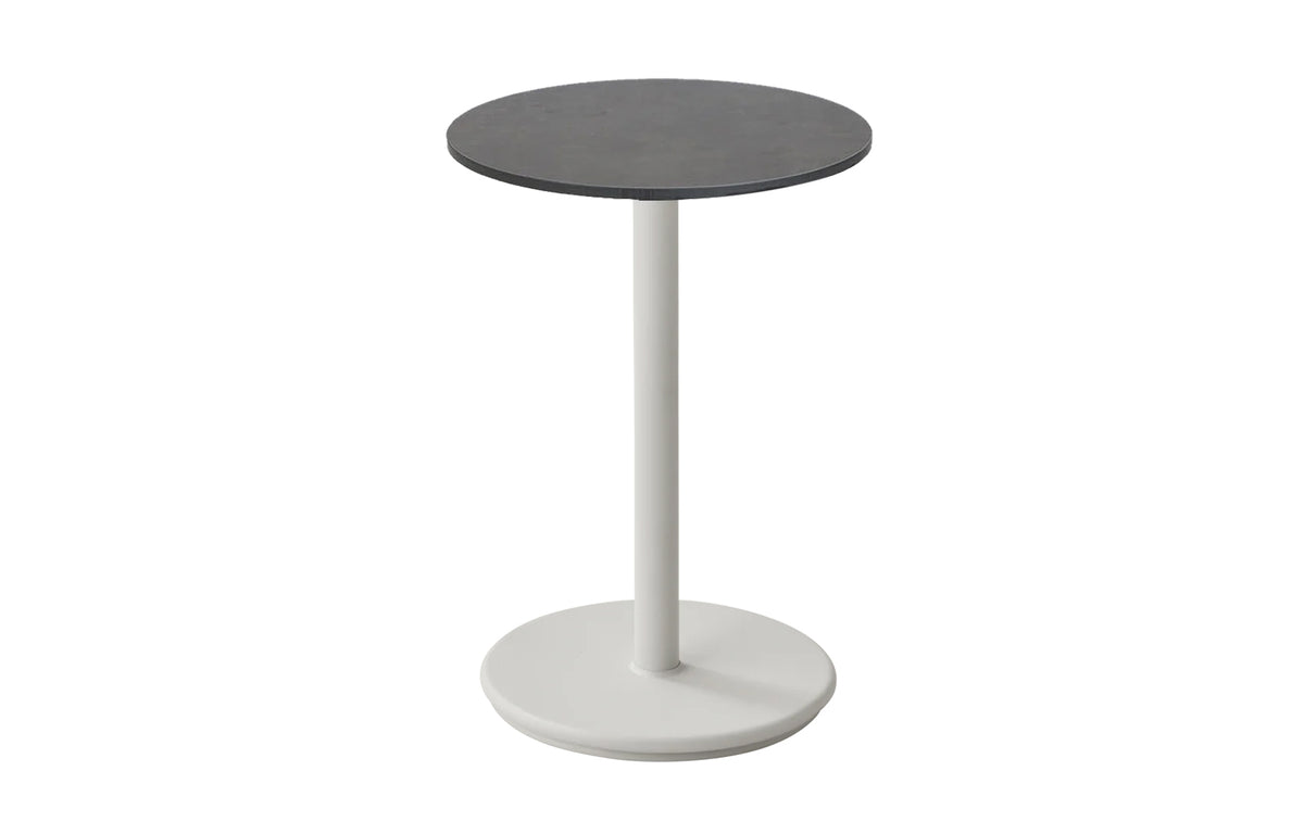 Go 18" Cafe Table by Cane-Line - Sand Aluminum *, Dark Grey HPL *.