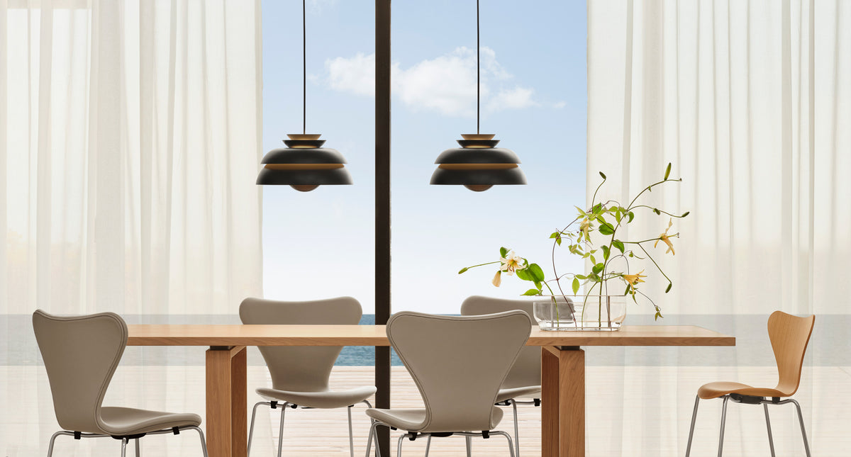 Ikebana Vase by Fritz Hansen, showing ikebana vase in lives hot.
