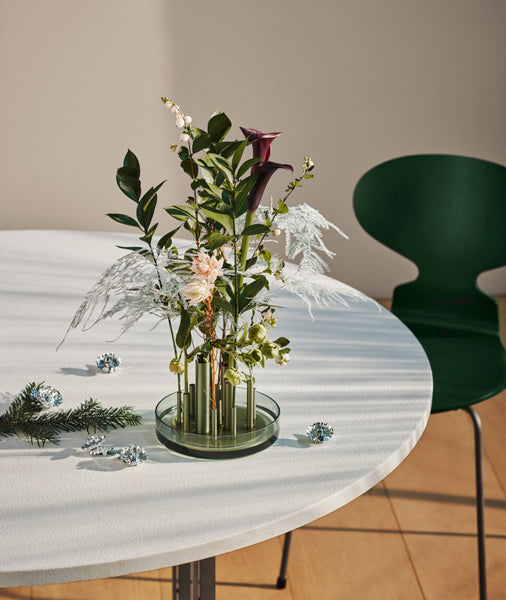 Ikeru Vase by Fritz Hansen, showing ikeru vase in live shot.
