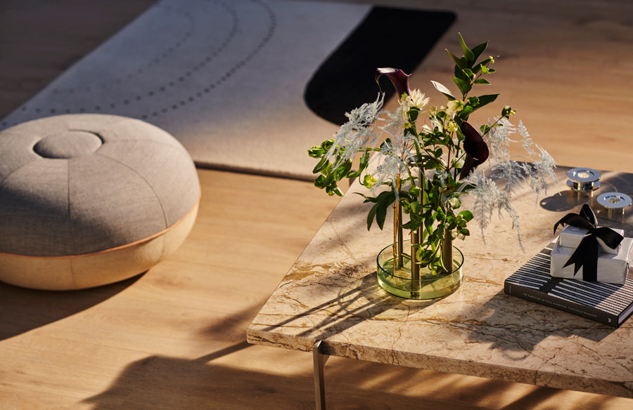 Ikeru Vase by Fritz Hansen, showing ikeru vase in live shot.