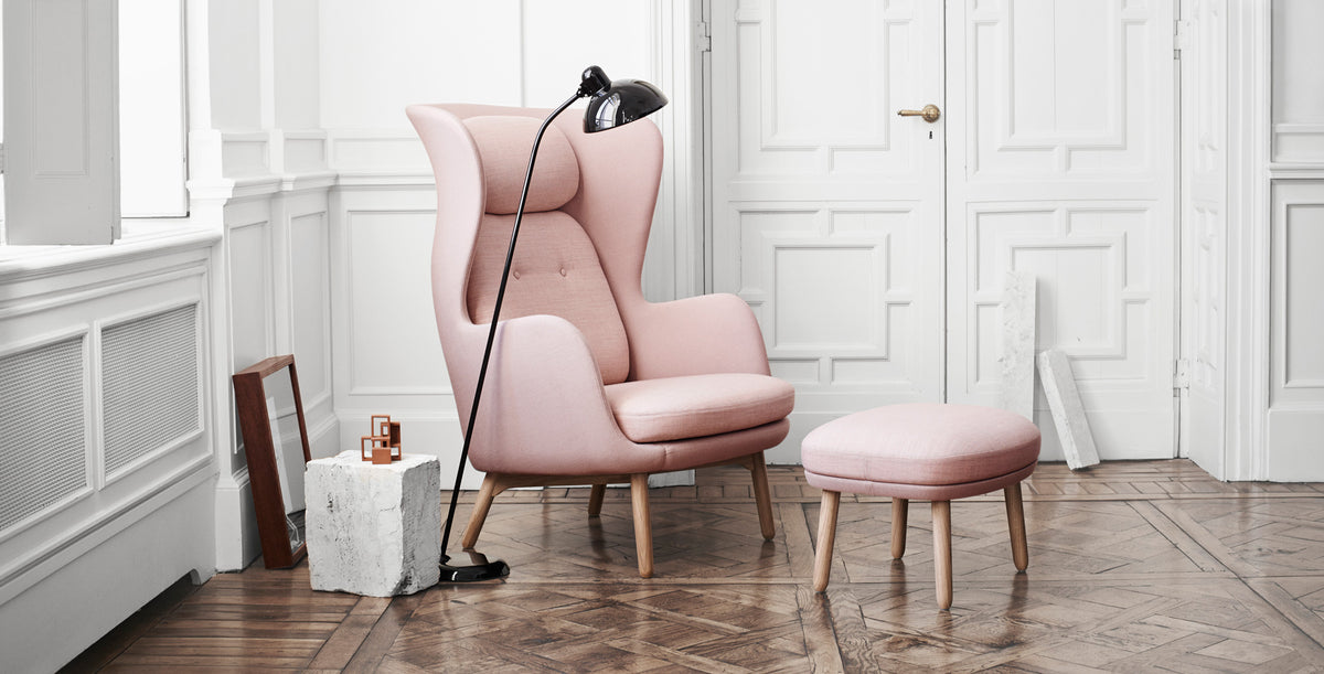 Kaiser Idell Floor Lamp by Fritz Hansen, showing kaiser idell floor lamp in live shot.
