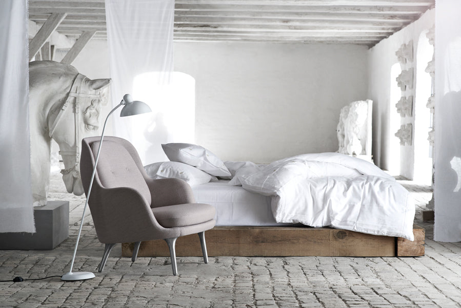 Kaiser Idell Floor Lamp by Fritz Hansen, showing kaiser idell floor lamp in live shot.