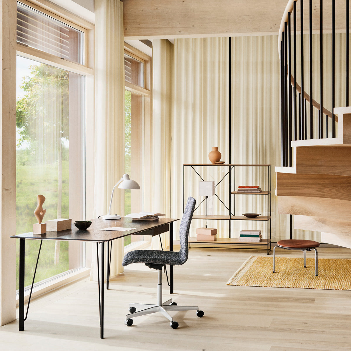 Kaiser Idell Pendant by Fritz Hansen, showing kaiser idell pendant in live shot.