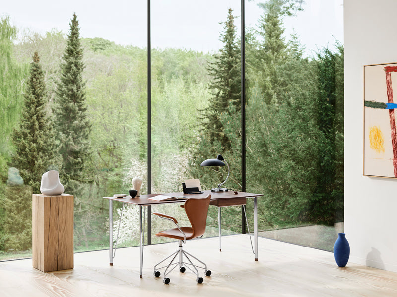 Kaiser Idell Table Lamp by Fritz Hansen, showing kaiser idell table lamp in live shot.