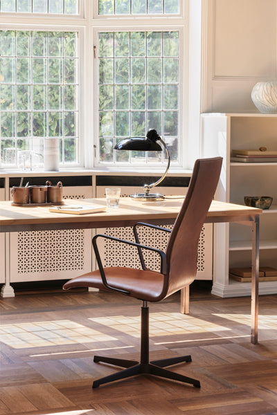 Kaiser Idell Table Lamp by Fritz Hansen, showing kaiser idell table lamp in live shot.