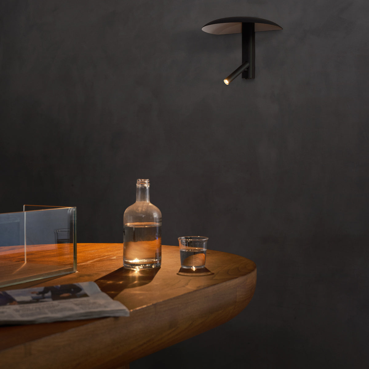 Konoha Wall Light by Marset, showing konoha wall light in live shot.