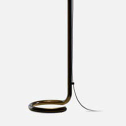 Lauro Floor Lamp by Marset, showing closeup view of lauro floor lamp in live shot.