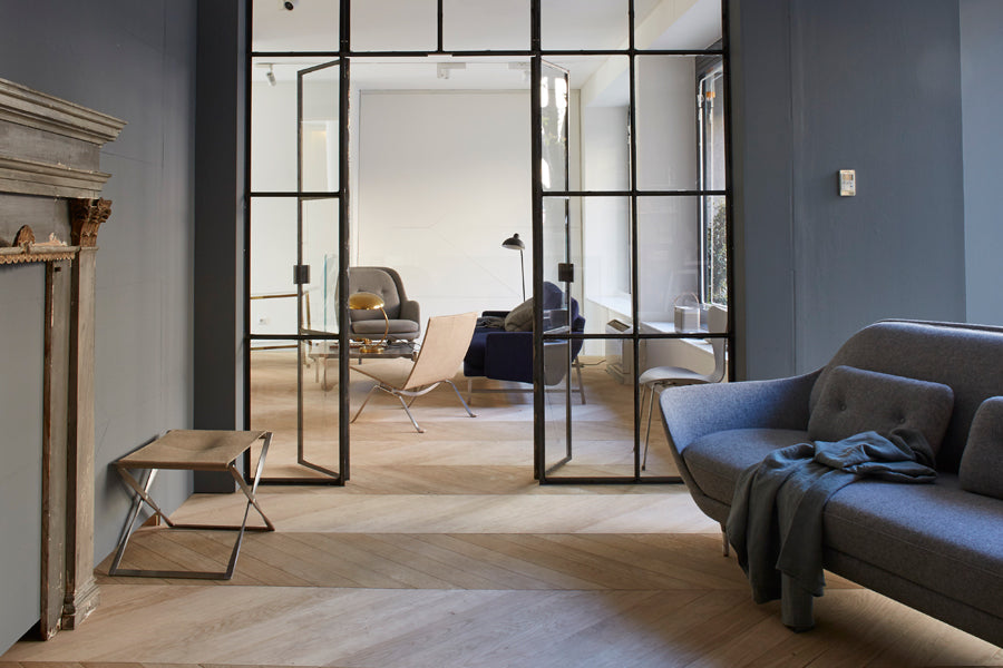 Lissoni Lounge Chair by Fritz Hansen, showing lissoni lounge chair in live shot.