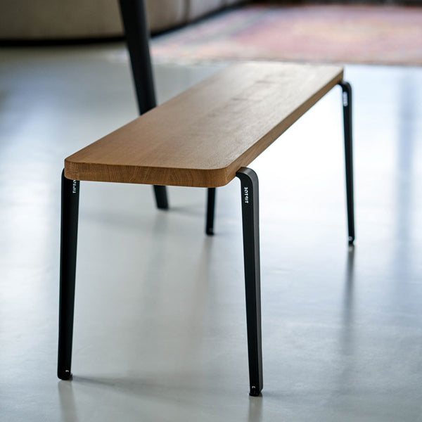 Lou Bench by TipToe, showing lou bench in live shot.