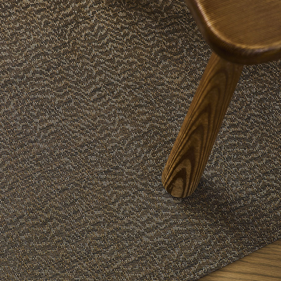 Moire Woven Floor Mat by Chilewich, showing closeup view of moire woven floor mat in live shot.