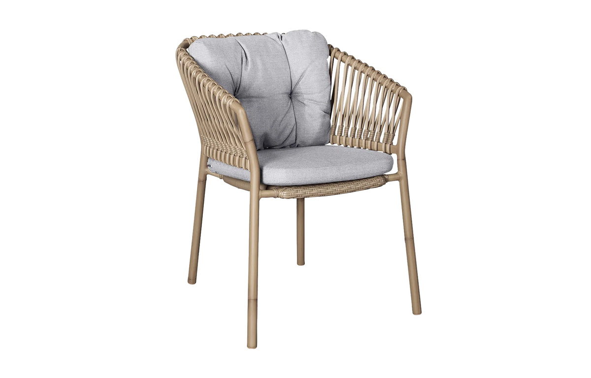 Ocean Stackable Natural/Aluminum Dining Chair by Cane-Line - Light Grey Natte Set.