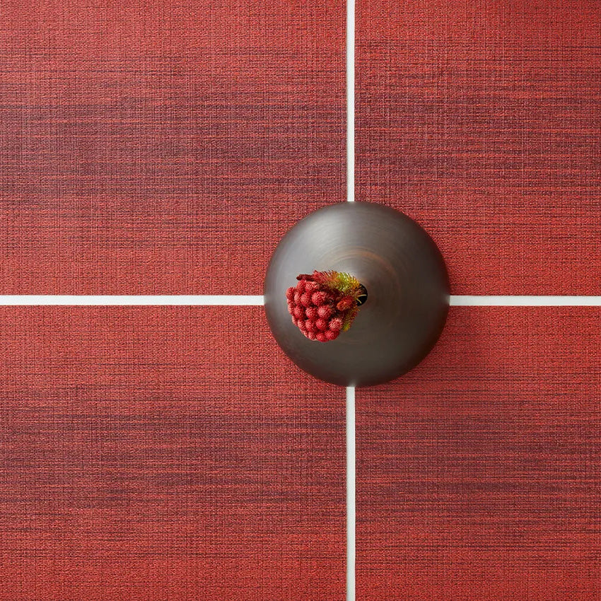 Ombre Tabletop by Chilewich, showing closeup view of ombre tabletops in live shot.