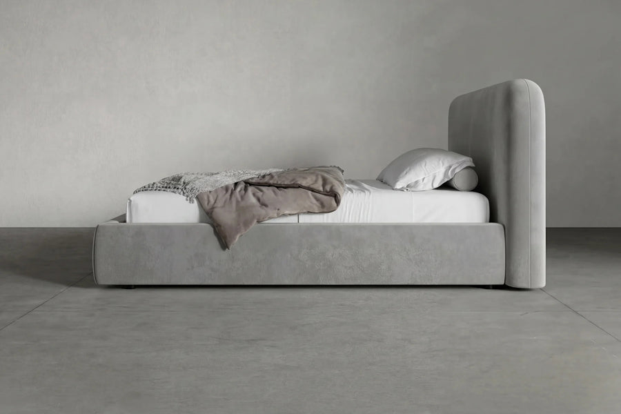 Orson Bed by Viesso, showing orson bed in live shot.