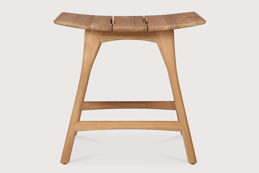 Osso Outdoor Stool by Ethnicraft, showing front view of osso outdoor stool.