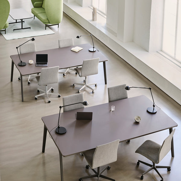 Oxford 5-Star Base Chair with Castors by Fritz Hansen, showing oxford 5-star base chairs with castors in live shot.
