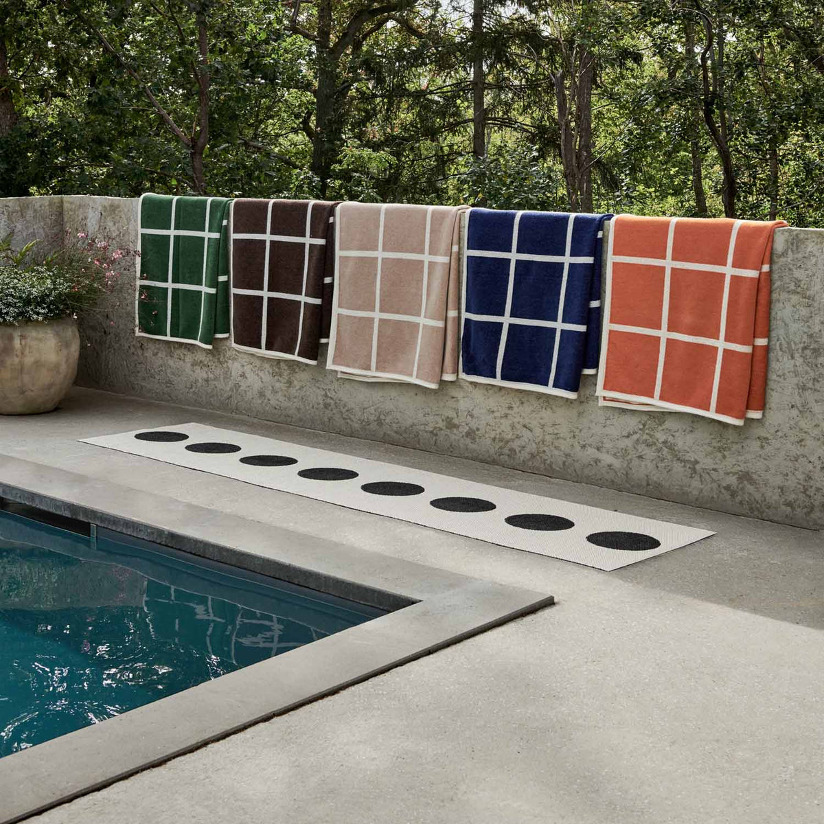 CRISS Potato Runner Rug by Pappelina, showing criss potato runner rug in live shot.