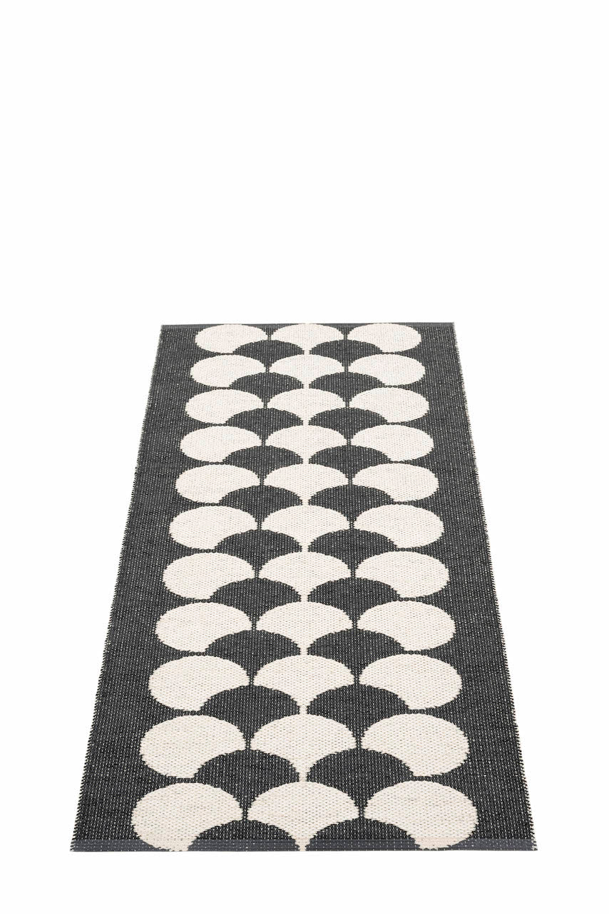 POPPY Black & Vanilla Rug