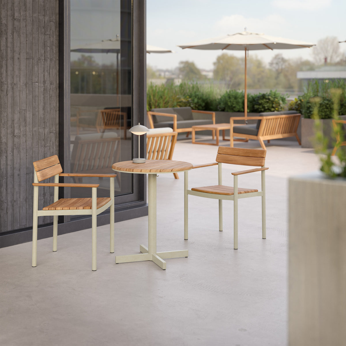 Pelagus Cafe Table by Fritz Hansen, showing pelagus cafe table in live shot.