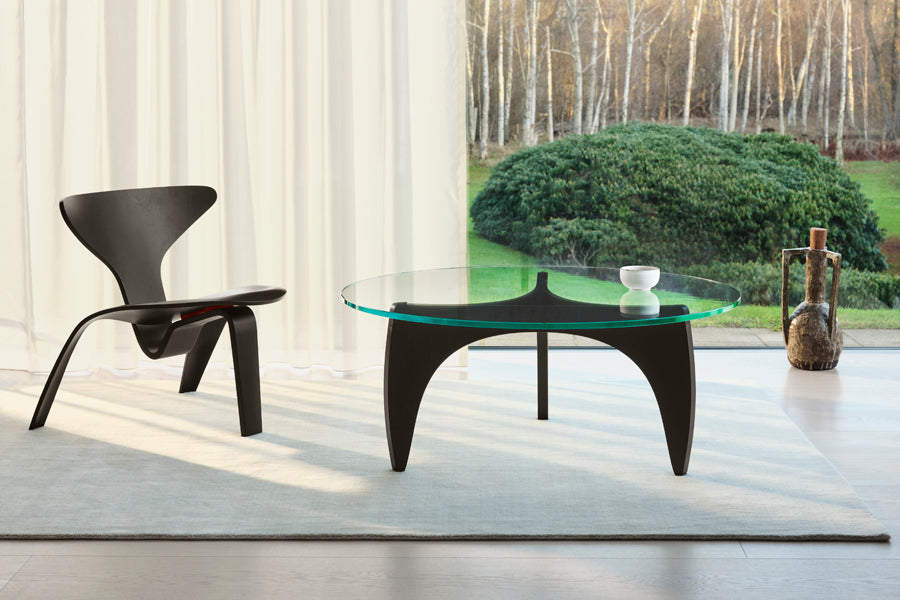 PK0 A Lounge Chair by Fritz Hansen, showing pk0 a lounge chair in live shot.