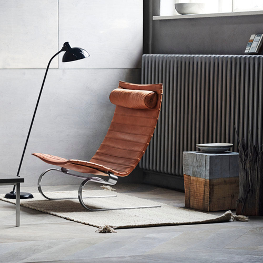 PK20 Lounge Chair by Fritz Hansen, showing pk20 lounge chair in live shot.