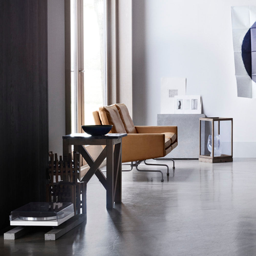 PK31 Sofa by Fritz Hansen, showing pk31 sofa in live shot.