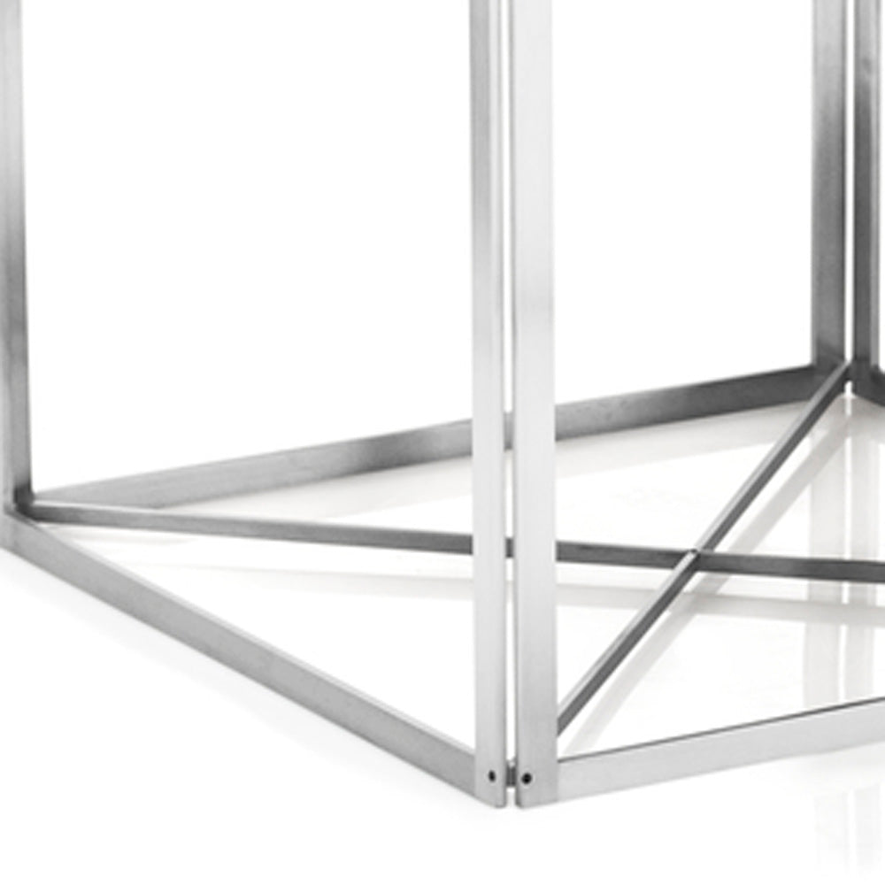 PK40 Table by Fritz Hansen, showing closeup view of pk40 table