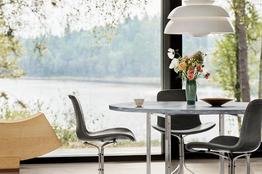 PK54 Table by Fritz Hansen, showing pk54 table in live shot.
