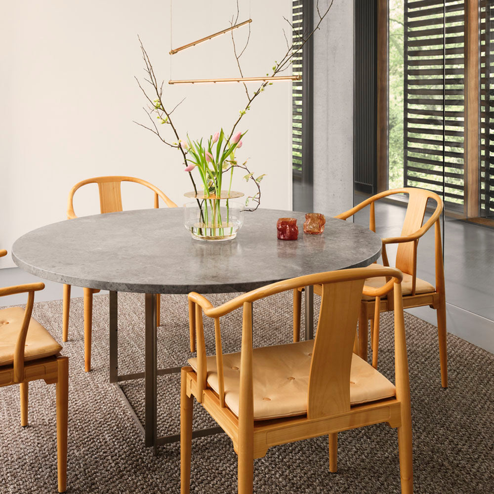 PK54 Table by Fritz Hansen, showing pk54 table in live shot.