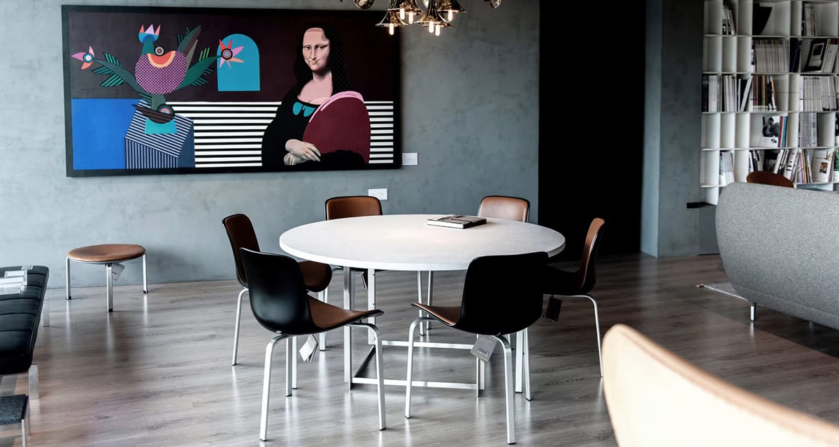 PK8 Chair by Fritz Hansen, showing pk8 chair in live shot.