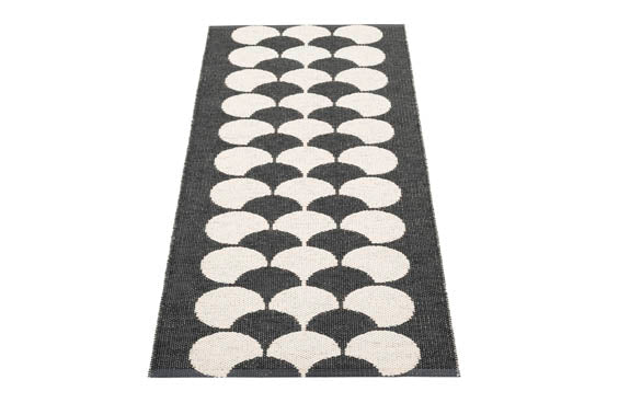POPPY Black & Vanilla (Sample) by Pappelina.