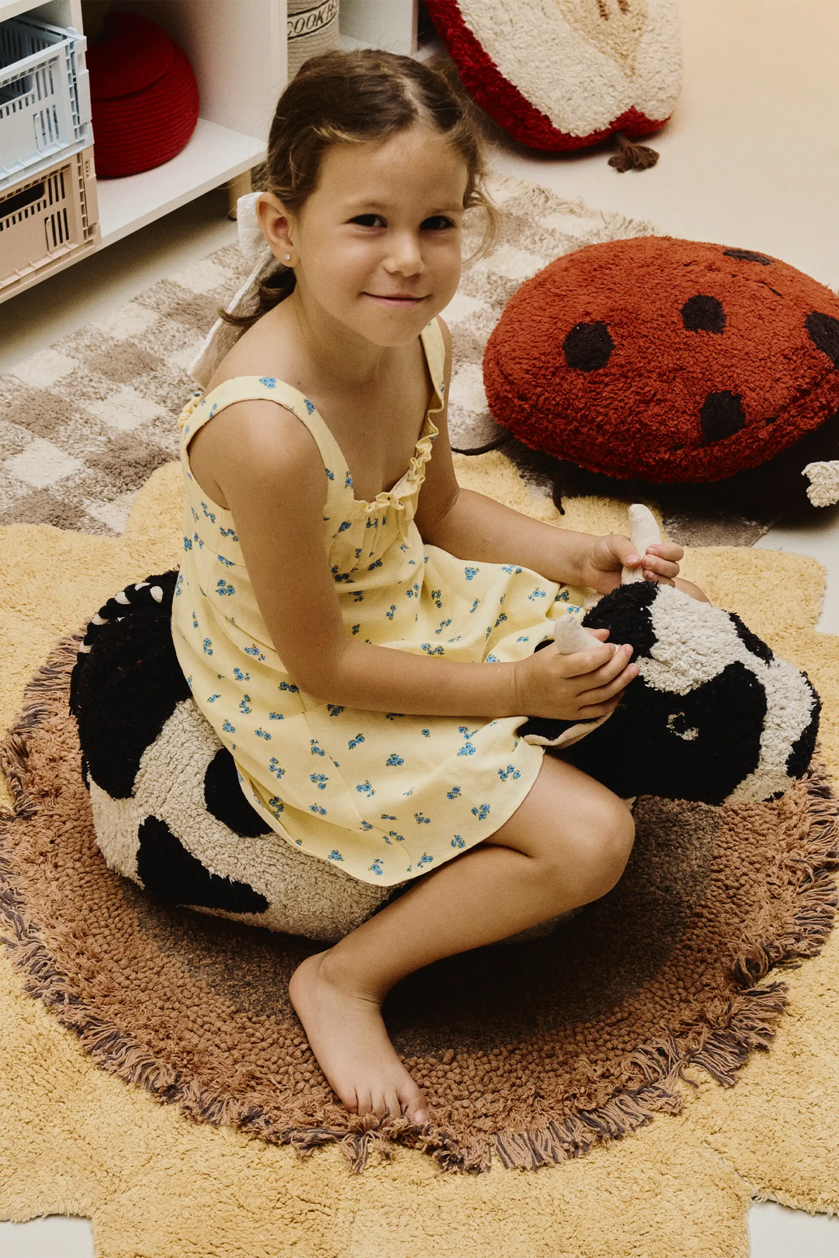 Pouf Cow Lola by Lorena Canals