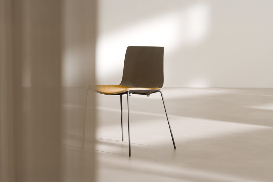 Rest Indoor 4 Legs Chair by B&T, showing rest indoor 4 legs chair in live shot.