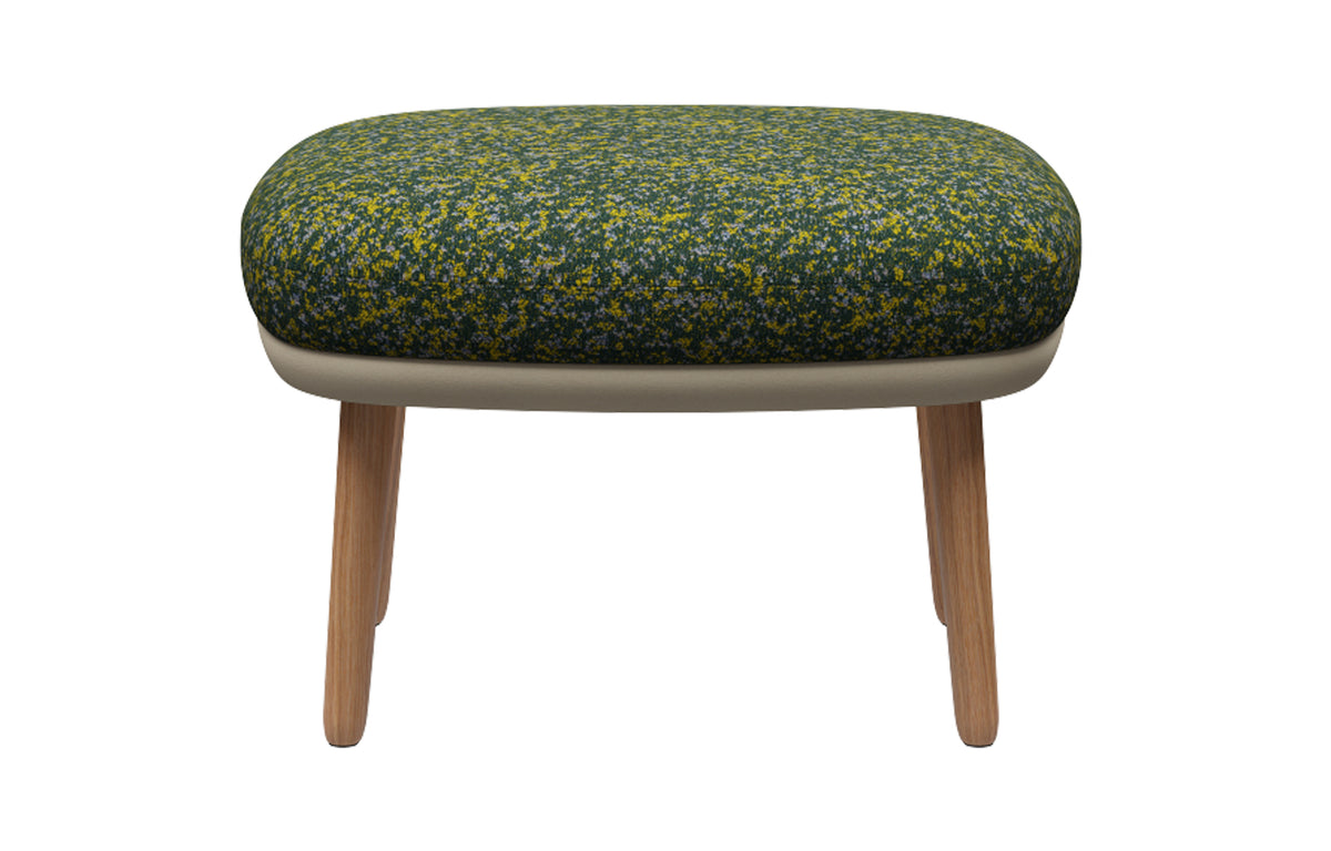 Ro Footstool by Fritz Hansen - Clear Lacquered Oak Wood, Textile Category 2, Textile Category 4.