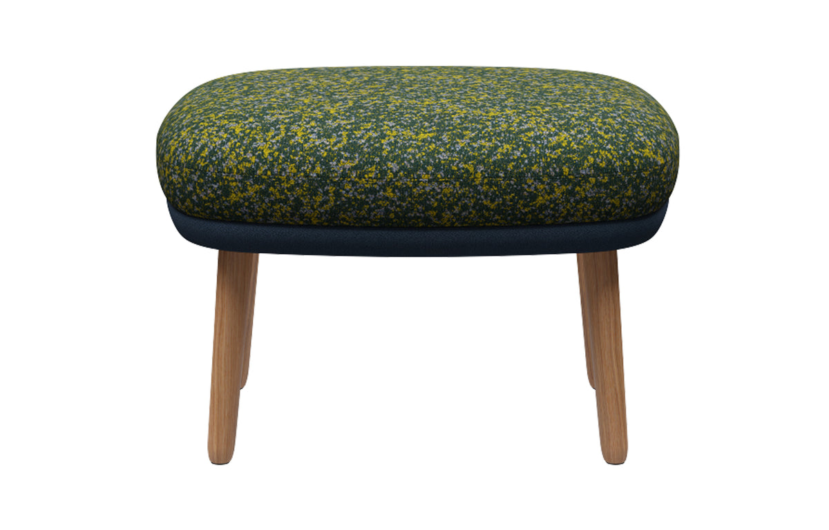 Ro Footstool by Fritz Hansen - Clear Lacquered Oak Wood, Textile Category 3, Textile Category 4.
