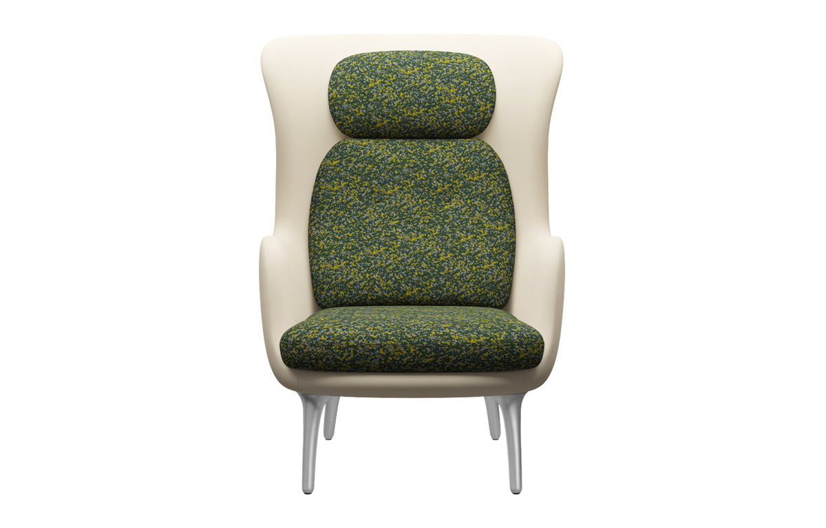Ro Lounge Chair by Fritz Hansen - Satin Brushed Aluminum, Textile Category 2, Textile Category 4.