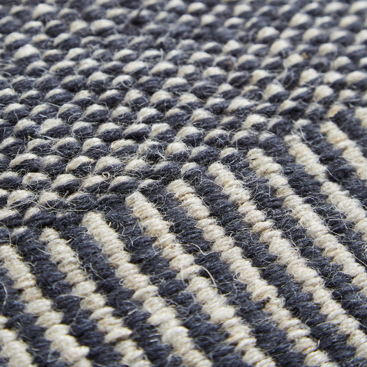 Rombo Mat by Woud, showing closeup view of rombo mat in live shot.