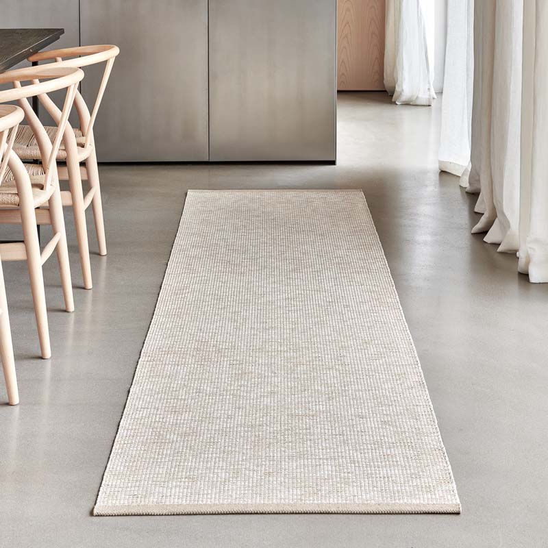 SAM Beige/Vanilla by Pappelina, showing sam beige/vanilla in live shot.